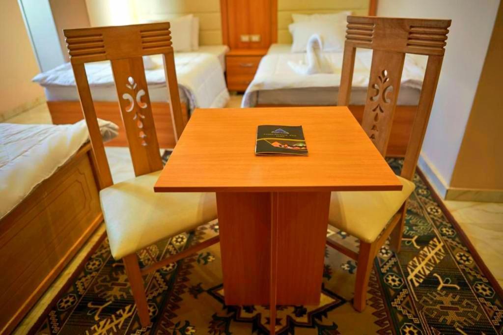 Grand Golden Pyramids View Hotel Kafret el-Gabal Exterior foto
