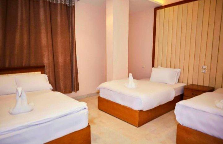 Grand Golden Pyramids View Hotel Kafret el-Gabal Exterior foto
